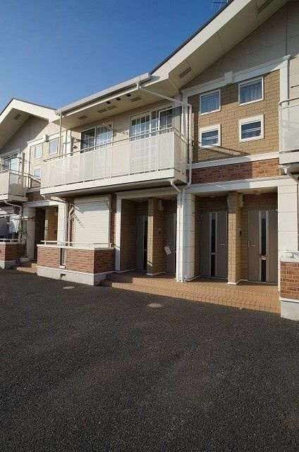 パインヒルズＡのエントランス