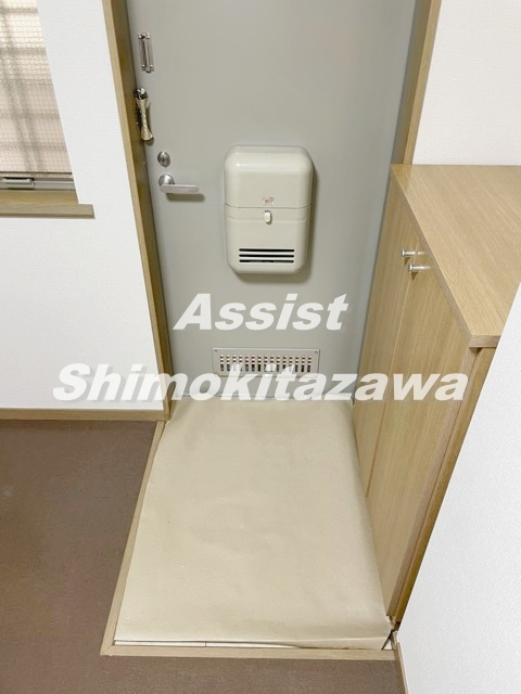 第三すみよさ荘の玄関