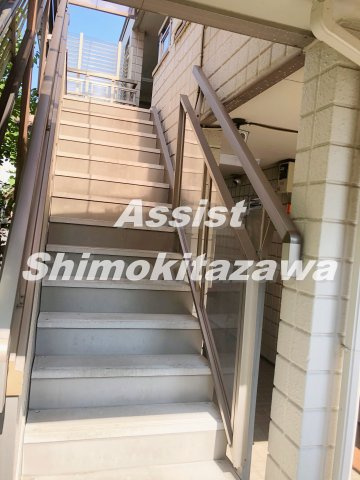 第三すみよさ荘のエントランス