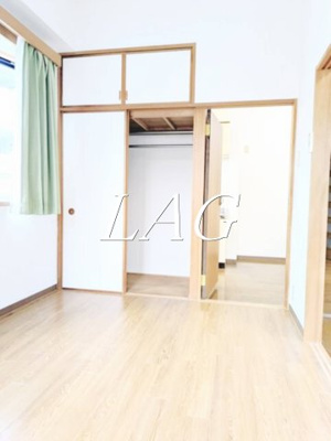 【居間・リビング】 | アゼリア動坂 | 洋室のお部屋です。