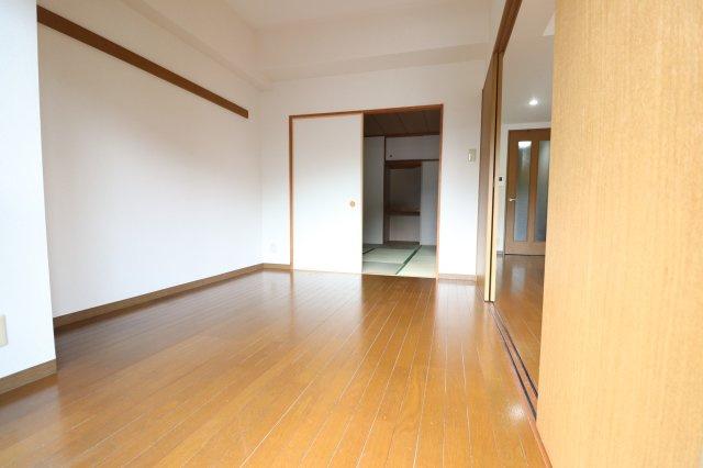 アルデール中原の寝室