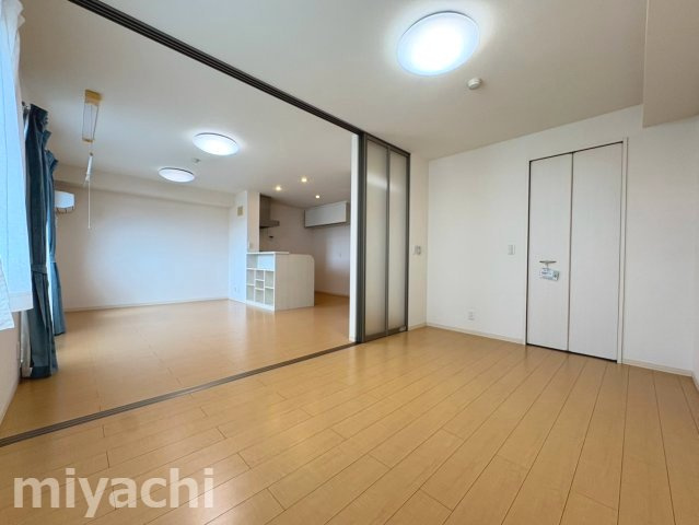 リヴェール北島の洋室