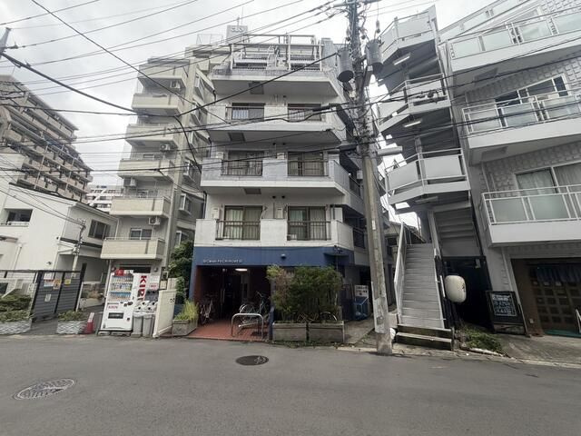 セザール淵野辺の外観