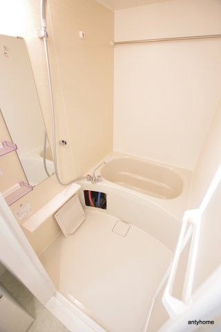 ワールドアイ難波南PORTA 仲介手数料無料の浴室
