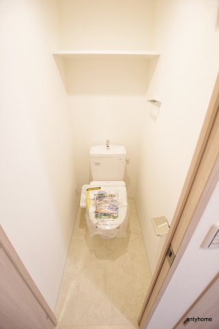 ワールドアイ難波南PORTA 仲介手数料無料のトイレ