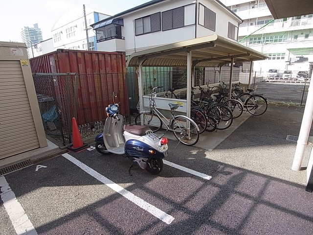 グランディール湊川のその他共用部分|バイク・自転車置き場