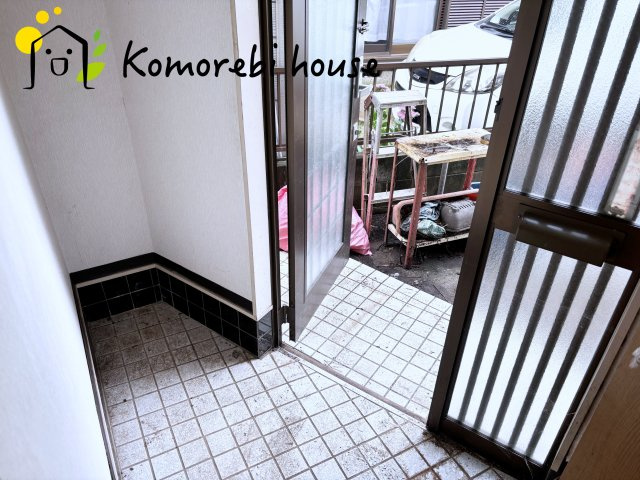 さいたま市西区西新井　中古戸建ての玄関|26.9.28撮影済み
