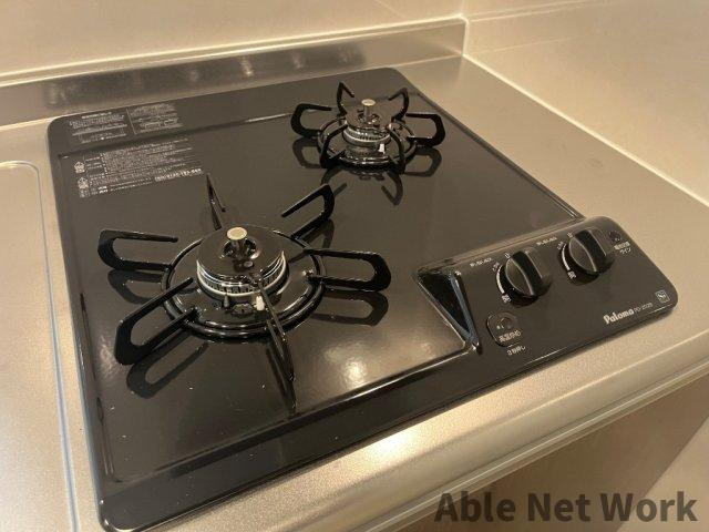 メープルノードのキッチン|2口コンロ付き
