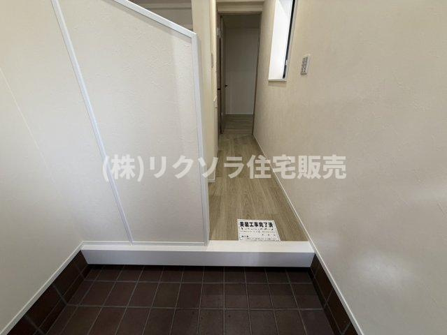 中神田町　中古一戸建ての内装|玄関内部
■物件内覧・資金計画相談・住宅ローン相談、リフォーム相談、お問合せ受付中■
※当日・翌日のご内覧、ご相談はお電話でのお問合せがスムーズです！