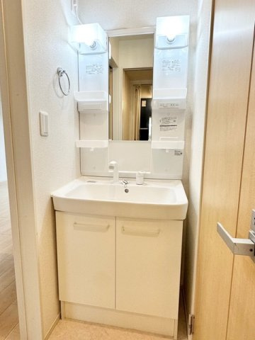 リエート　新田　Ⅰの洗面所|忙しい朝には欠かせない洗面所です