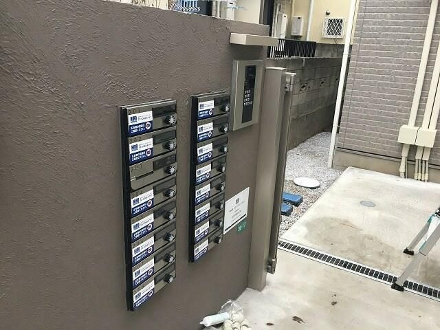 ロンディネ鷺ノ宮のエントランス