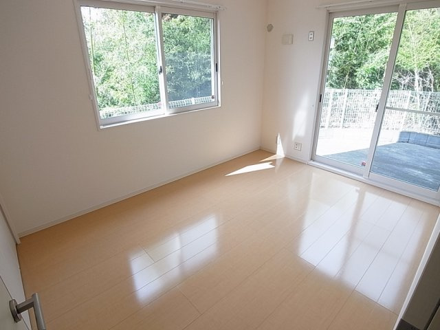 ヴェールフォンテーヌの内装|角部屋、多面彩光で明るい室内