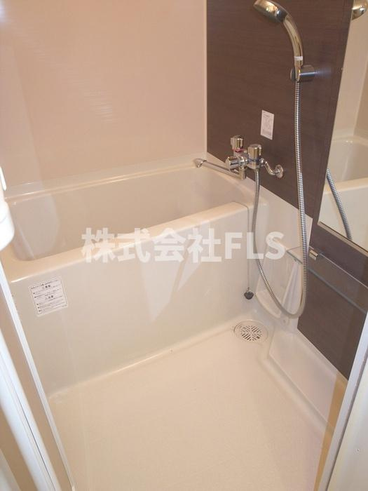 新宿区新小川町の賃貸マンションの浴室|★人気の飯田橋駅近くの１DK！★来店不要でご案内★