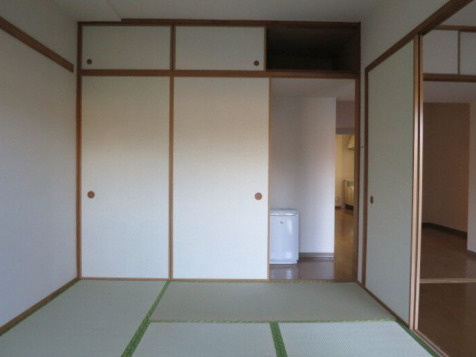グランドール北小金の寝室