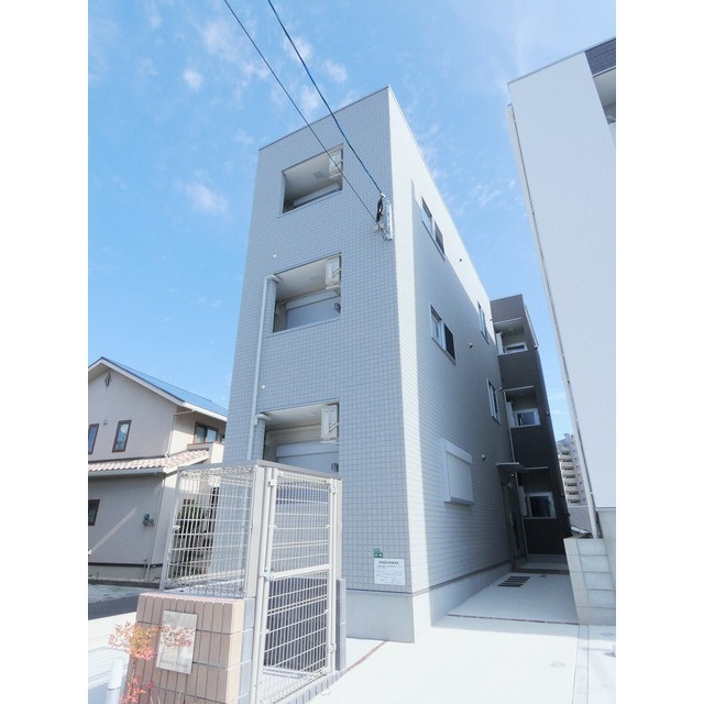福岡市東区和白丘４丁目のアパートの外観