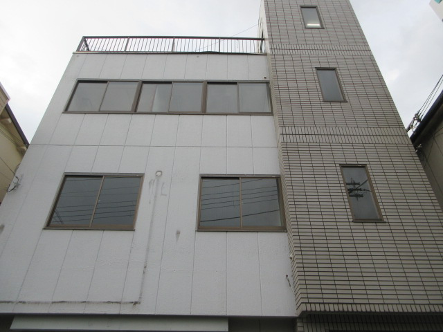 東大阪市若江本町４丁目の倉庫