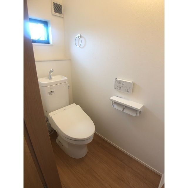 Kolet柏逆井#03のトイレ|清潔感のあるトイレです