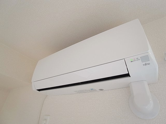 グランクレール兵庫町の設備|リビングにはエアコン付きです