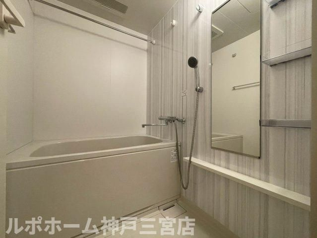 ボンニー元町の浴室