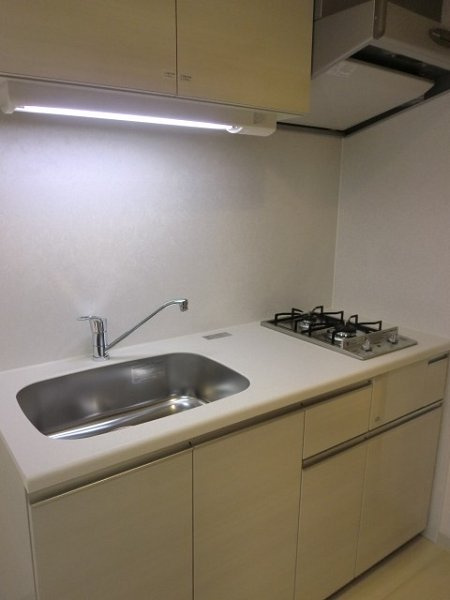 新品家具付きマンション新横浜6(KaGood神奈川)のキッチン