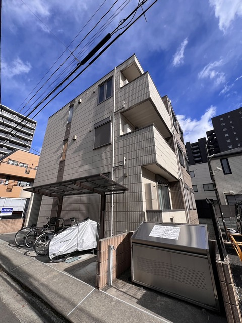 ファミール仲町の外観