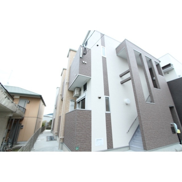 福岡市城南区七隈７丁目のアパートの外観