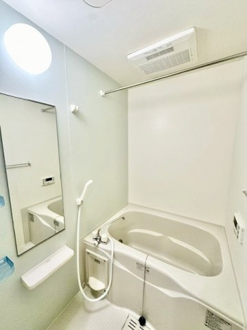 エレガンシア・ユキの浴室|日々の疲れを癒すお風呂付です
