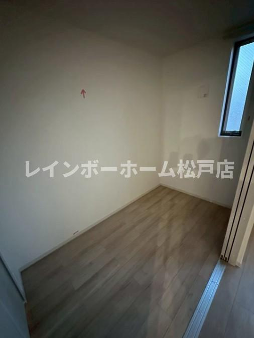 松戸駅徒歩10分！WIC＆ネット無料の充実1LDK♪の洋室|同施工。参考写真。