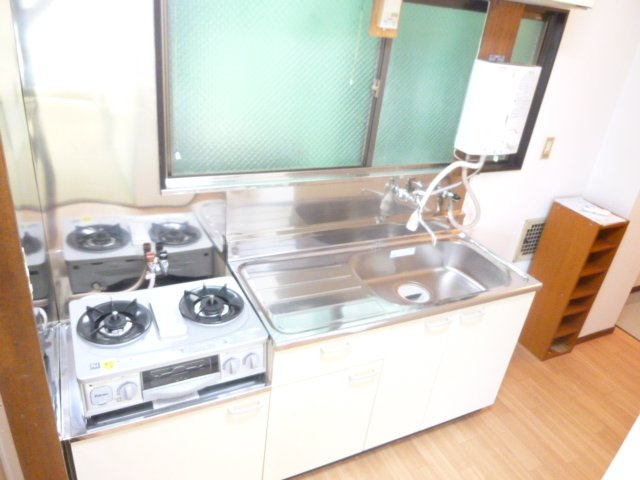 明宏ビルのキッチン