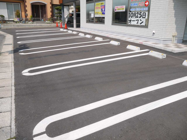 東浦K&Mビル　の駐車場