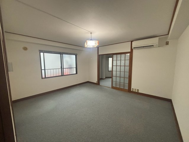 【居間・リビング】