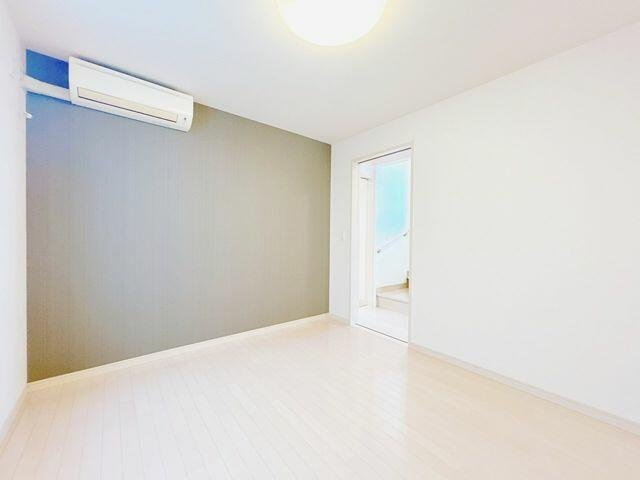 富士市中丸の中古一戸建|【３階中央洋室】