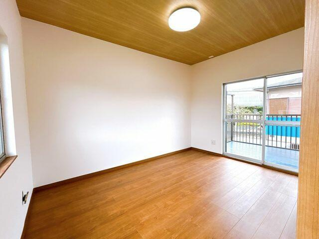 富士市宮島の中古一戸建|【リフォーム済】２階６帖洋室