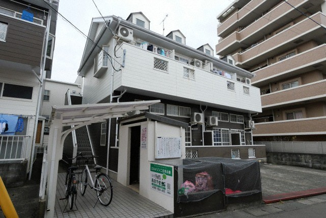 太宰府市朱雀１丁目のアパートの外観|別号数タイプ
