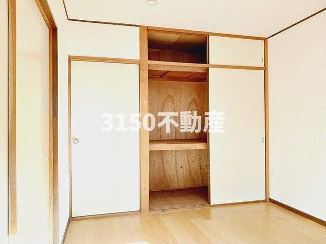 レジデンス伏見１の収納|ちょっとした収納スペースも充実しています