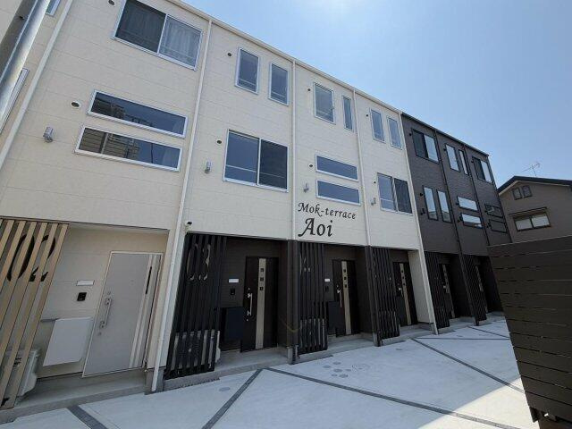 ＭＯＫ－ＴＥＲＲＡＣＥ　ＡＯＩの間取り