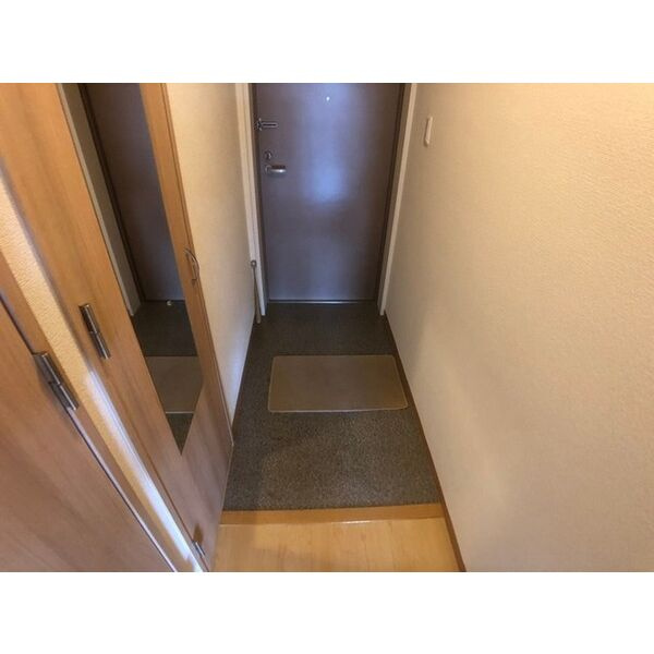 メゾンカジサンの玄関