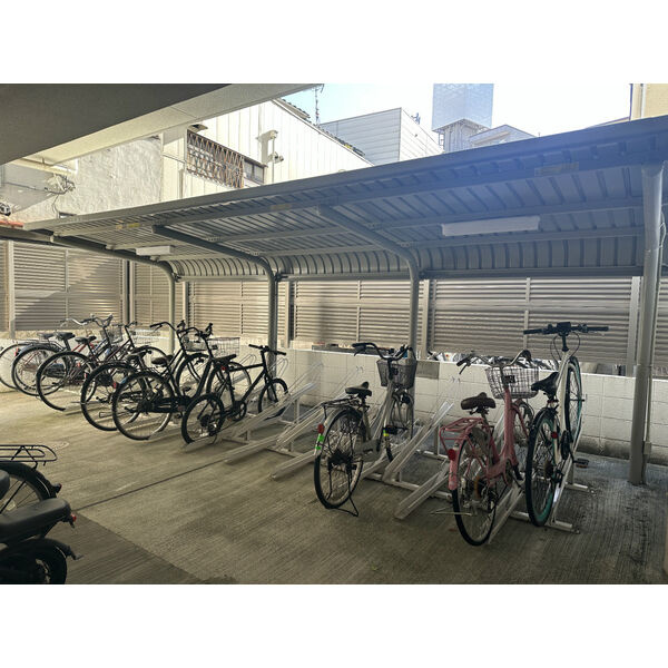 インザライフ大正RESIDENCEの駐車場