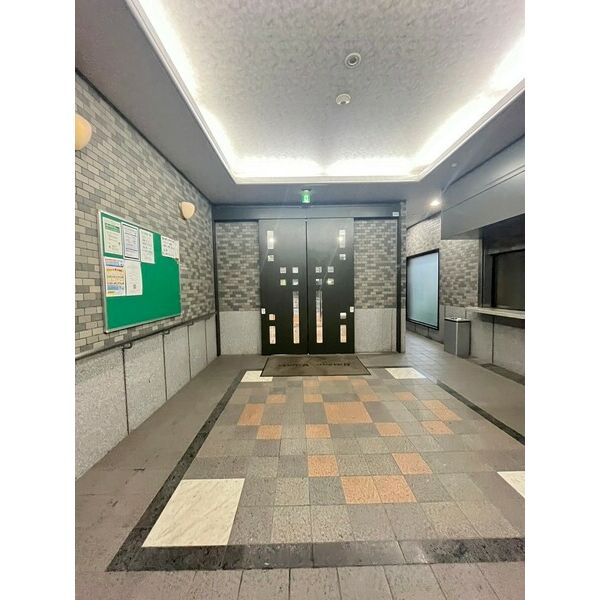東部市場前レジデンス(旧メゾンミヤビ)のロビー