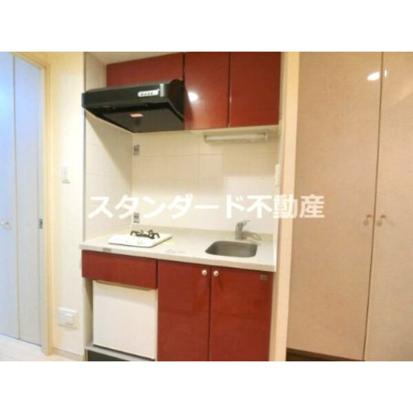 ジュネーゼグラン心斎橋東のキッチン