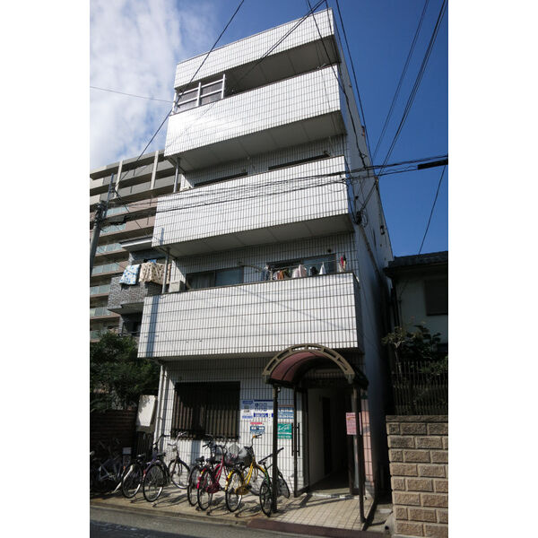 ローズマンションの外観