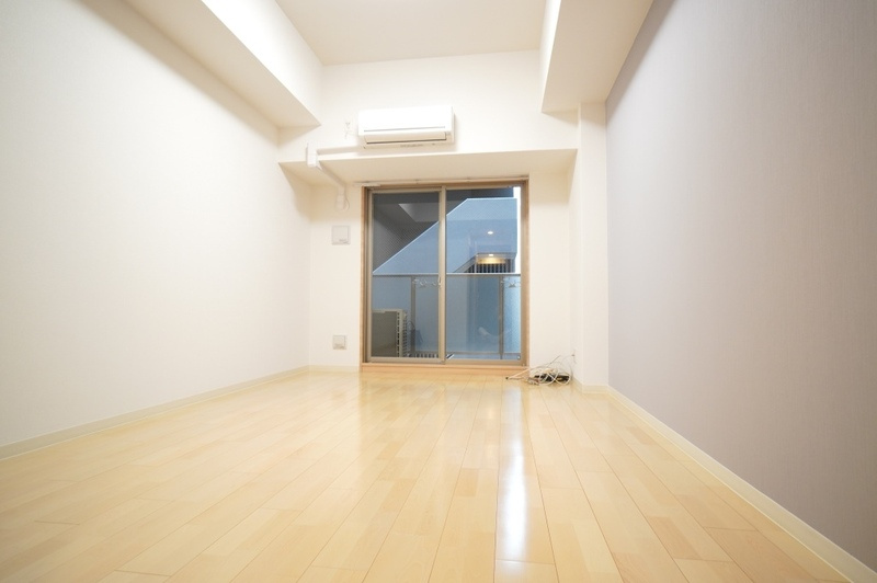 プライムアーバン御堂筋本町の居間・リビング