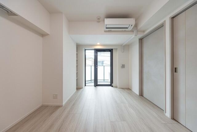Ｓ－ＲＥＳＩＤＥＮＣＥ亀戸ｂａｌｍ(エスレジデンスカメイドバーム)の居間・リビング