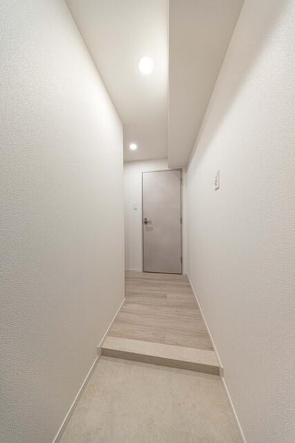 Ｓ－ＲＥＳＩＤＥＮＣＥ亀戸ｂａｌｍ(エスレジデンスカメイドバーム)の玄関