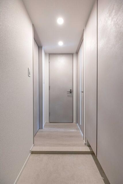Ｓ－ＲＥＳＩＤＥＮＣＥ亀戸ｂａｌｍ(エスレジデンスカメイドバーム)の玄関