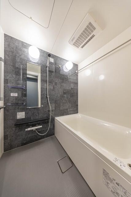 Ｓ－ＲＥＳＩＤＥＮＣＥ亀戸ｂａｌｍ(エスレジデンスカメイドバーム)の浴室