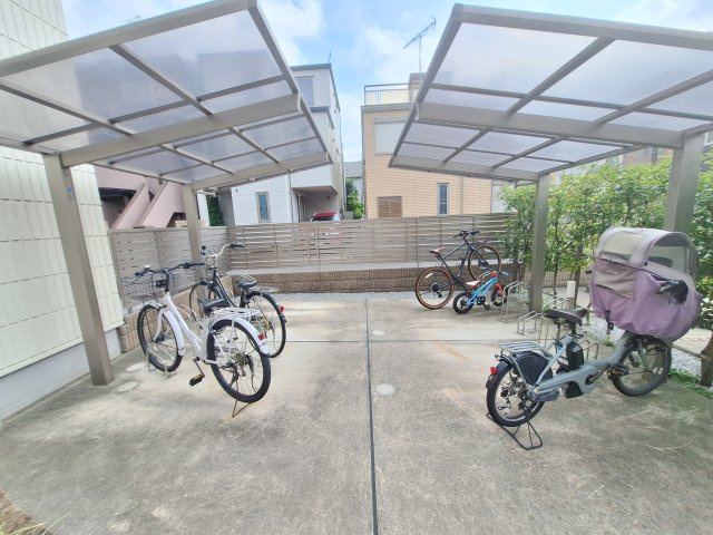 カトレアコートのその他共用部分|★屋根付き駐輪場★