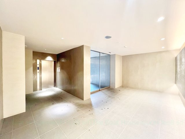 エルスタンザ名駅西のエントランス