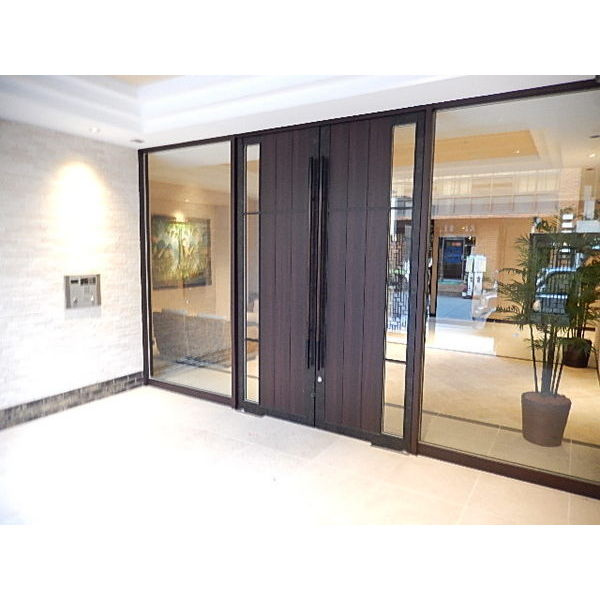 S-RESIDENCE淀屋橋のエントランス