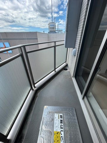 【バルコニー】